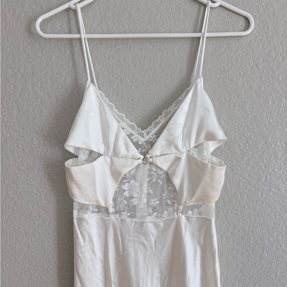 Selfie Leslie Impressions Lace Bodice Maxi Dress White - Picture 4 of 8